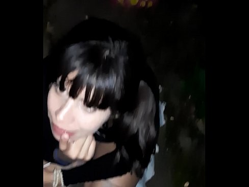 ❤️ Sokakta şeker karşılığında şişmiş penis ️ Sikişmek bizde ❌
